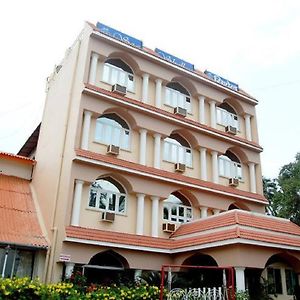Sea Shell Resort